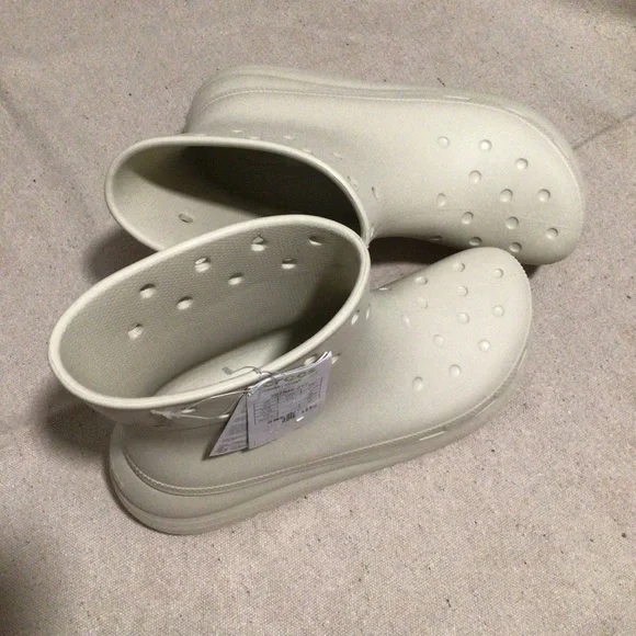 CROCS | Shoes | Iconic Crocs Comfort Boots New Never Worn  display picture 2